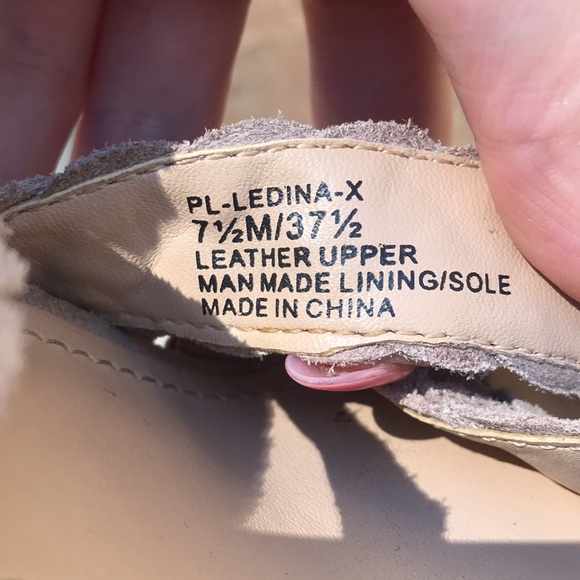 BCBG Tan Leather Heels - Picture 10 of 13